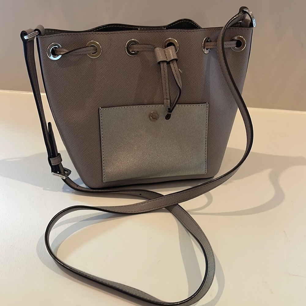 Michael Kors purse bucket bag